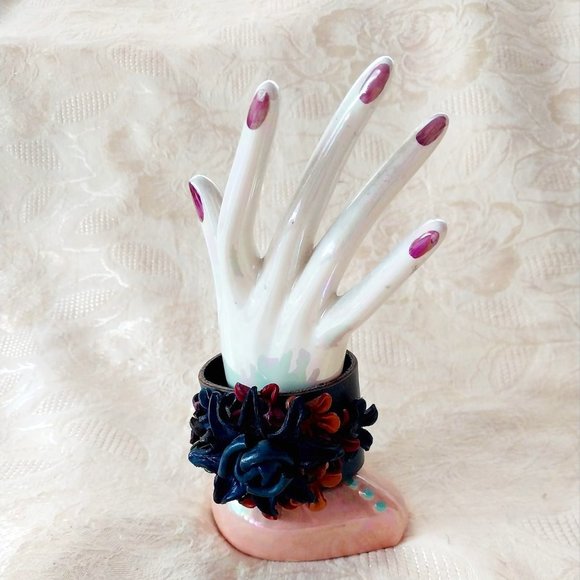 Handmade Leather Flower Bracelet Cuff Dark Blue - Picture 2 of 8